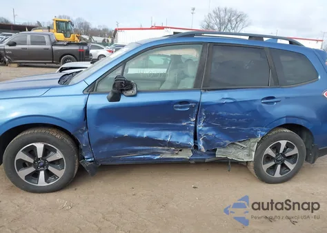 2017 Subaru Forester 2.5I Premium z USA, uszkodzony, nr VIN JF2SJAEC5HH485250